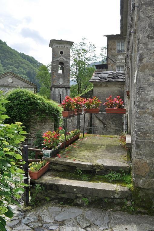 Borgo Isola Santa Guest House Exterior photo