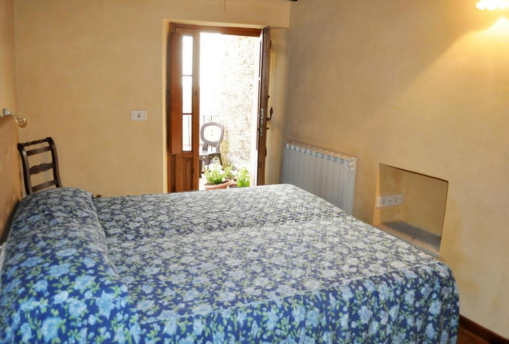 Borgo Isola Santa Guest House Exterior photo